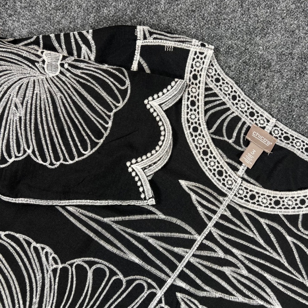 Chicos Black White Embroidered Floral Scallop Blouse 3/4 Sleeve Top Size 3 XL